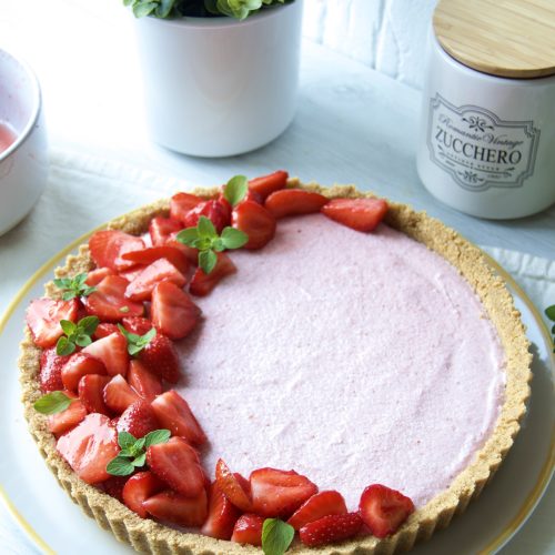 Crostata senza cottura con mousse di fragole