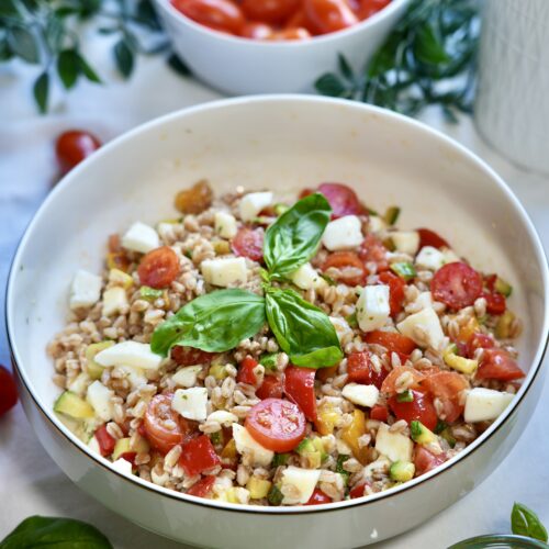 Insalata di farro mediterranea
